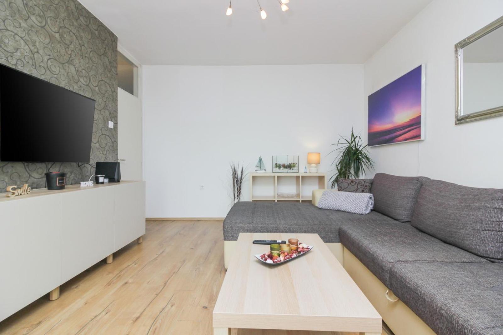 Apartman Uskok Zadar Ngoại thất bức ảnh